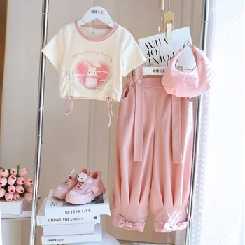Търговия на дребно 2023 Нови бебешки момичета летни тийнейджърски модни комплекти, карикатура тениска + розови окачени панталони принцеса сладки костюми 2-9T